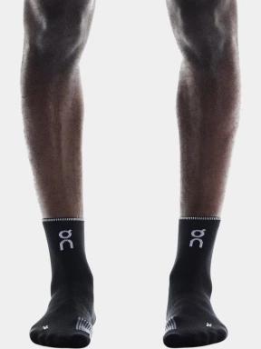 ON Performance Run Sock Mid sportzokni fekete színben 1