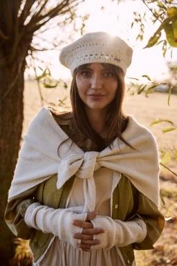 Barts Darty Fingerless Gloves női kesztyű homok színben 3