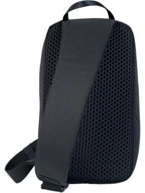 Cabin Zero CABINZERO CLASSIC 11L CROSS BODY utazó hátizsák fekete színben 3