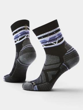 Smartwool Women's Hike Light Cushion Zig Zag Valley Mid Crew Socks női túrazokni fekete színben 1