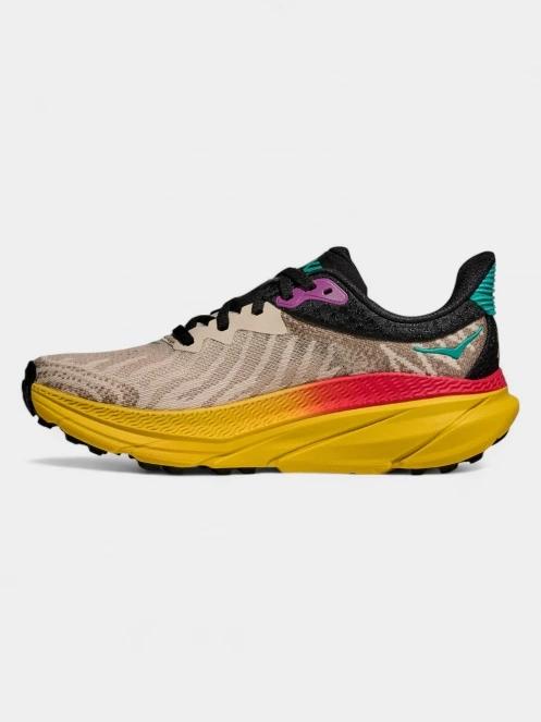 Hoka Challanger 7 női terepfutó cipő homok színben 4