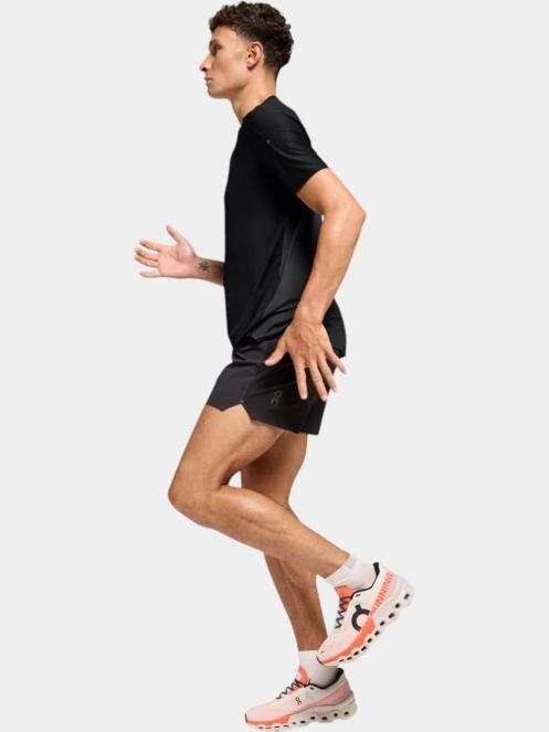 ON Performance-T férfi rövid ujjú sport póló fekete színben 6