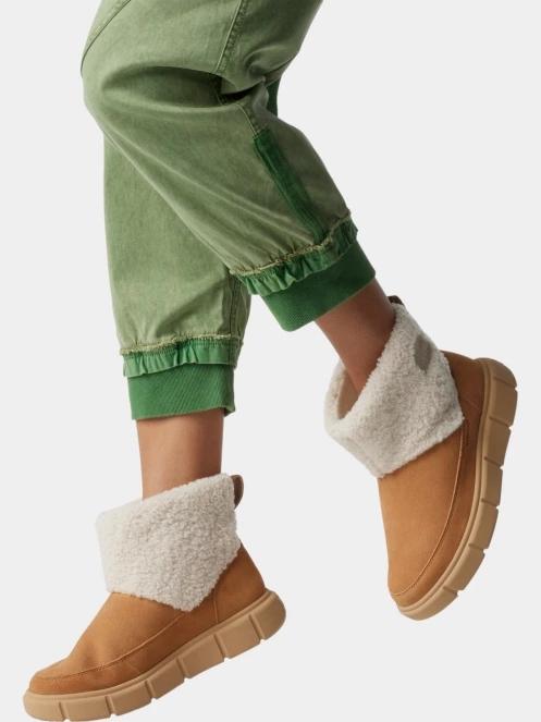 Sorel Sorel Explorer III Slip-On Cozy WP női csizma barna színben 9