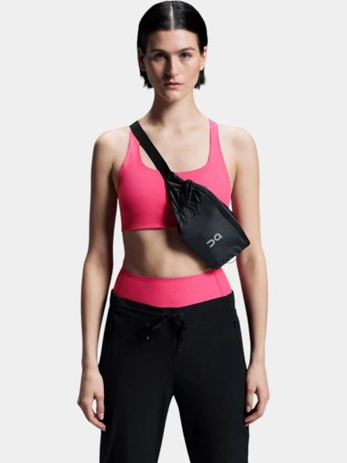 ON Waist Pack 2L Lite övtáska fekete színben 4