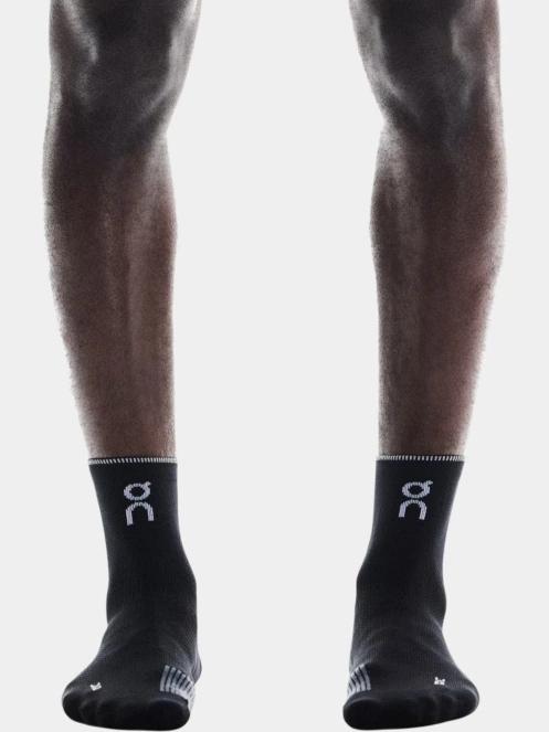 ON Performance Run Sock Mid sportzokni fekete színben 2