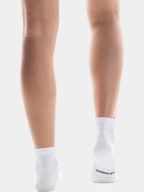 ON Core Run Sock Mid 2P sportzokni fehér színben 4