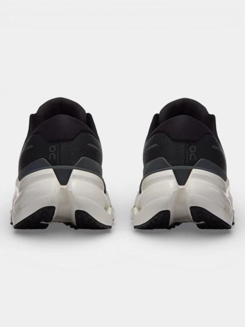 ON Cloudrunner 3 férfi aszfalt futócipő fekete színben 5