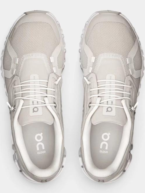 ON Cloud 6 női sneaker homok színben 6