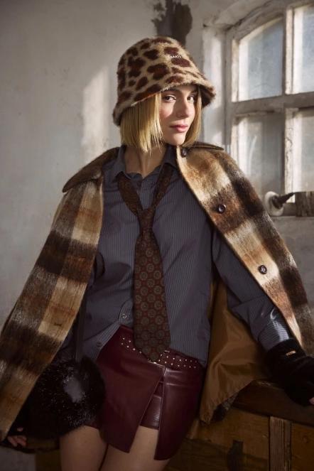 Barts Lylja Hat női bucket hat barna színben 6