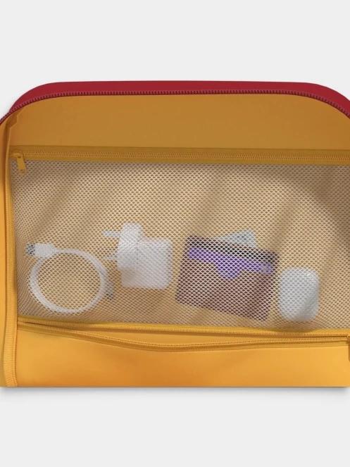 Cabin Zero Classic 36L hátizsák piros színben 11