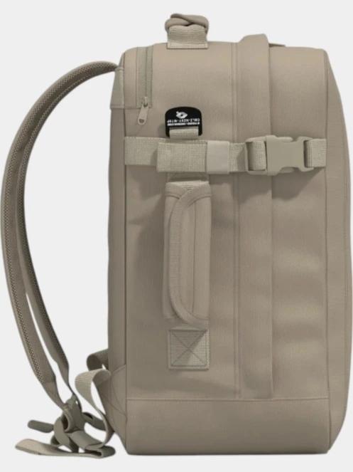 Cabin Zero Classic Tech 28L hátizsák homok színben 3