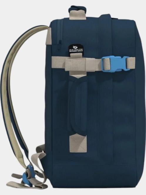 Cabin Zero Classic Tech 28L hátizsák sötétkék színben 3