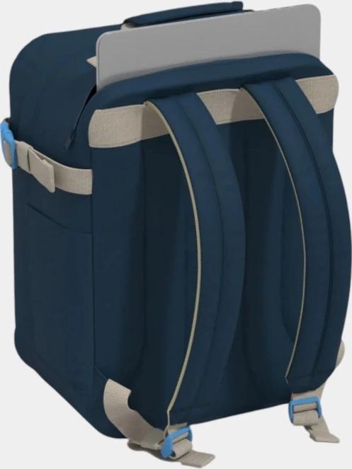 Cabin Zero Classic Tech 28L hátizsák sötétkék színben 8