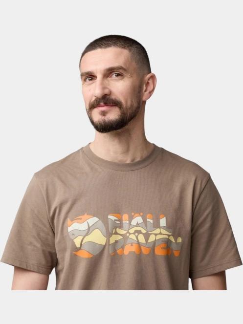 Fjallraven Multicolor Logo T-shirt M férfi rövid ujjú póló barna színben 4