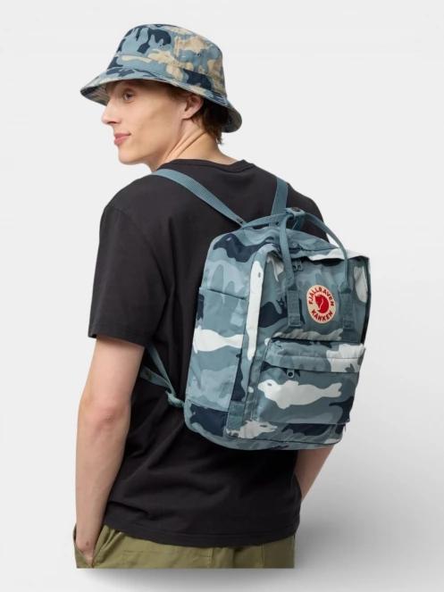 Fjallraven Kanken Graphics hátizsák kék színben 5
