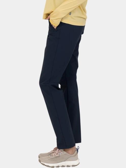 Fjallraven Abisko Trail Stretch Trousers W női túranadrág sötétkék színben 3