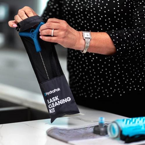 HYDRAPAK Flask Cleaning Kit tisztítószer fekete színben 5