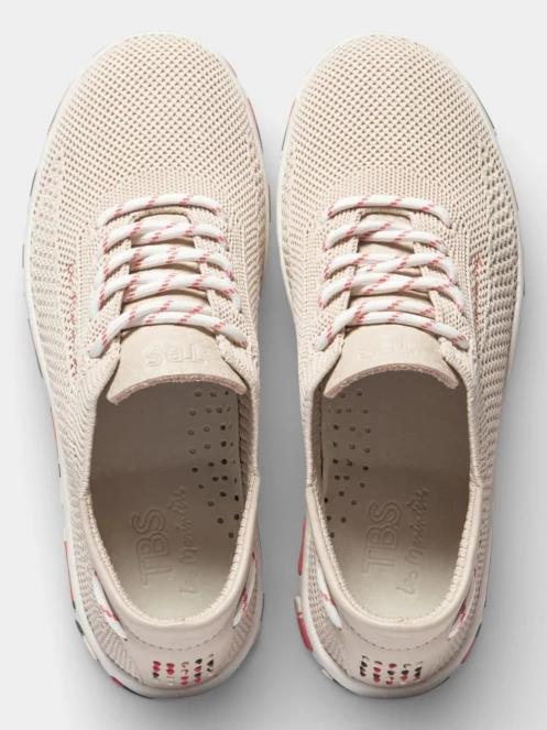 TBS Jazaria női rövid szárú cipő homok színben 4