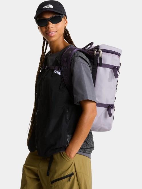 The North Face Base Camp Fuse Box hátizsák lila színben 6