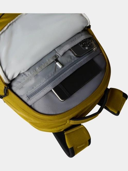 The North Face Borealis hátizsák oliva színben 4