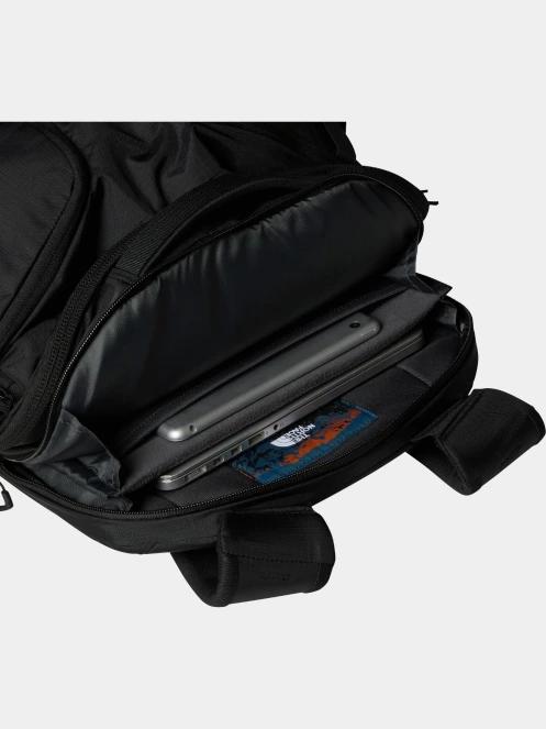 The North Face Surge hátizsák fekete színben 7