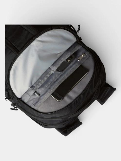 The North Face Surge hátizsák fekete színben 5