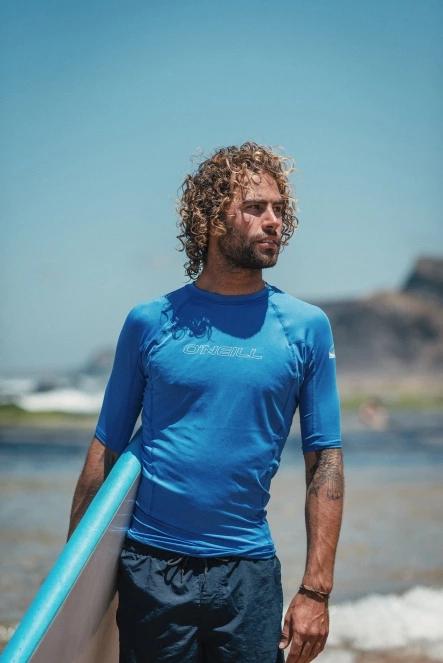 O'Neill Basic Skins S/S Rash Guard férfi rövid ujjú lycra kék színben 7