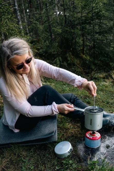 Primus Essential Trail KIT kompakt főző piros színben 10