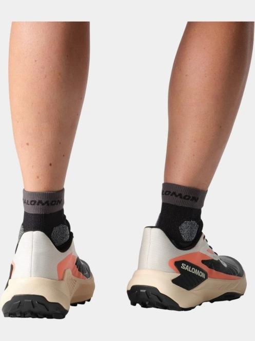 Salomon Genesis W női terepfutó cipő fekete színben 9