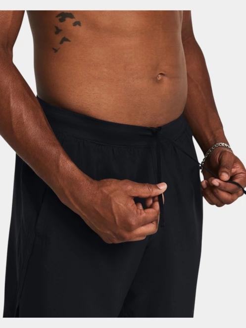 Under Armour UA Launch 7'' Shorts férfi sport rövidnadrág fekete színben 5