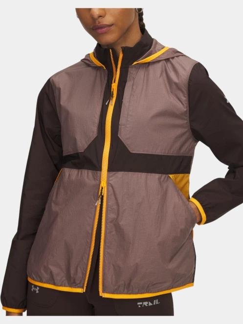 Under Armour UA Trail Run Jacket női futódzseki barna színben 4