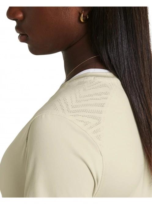 Under Armour Rush Vent SS női rövid ujjú sport póló homok színben 5